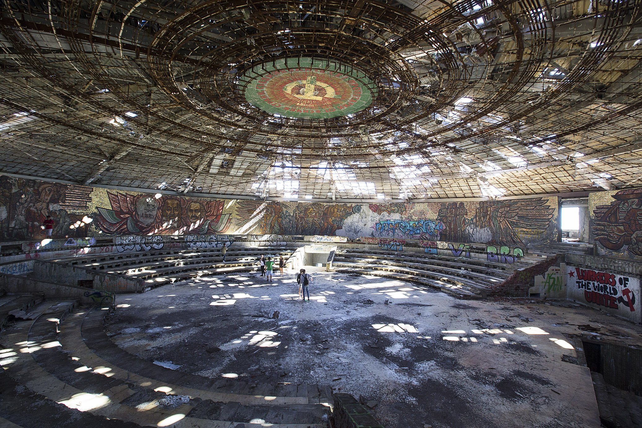 neverforgetyourpast04